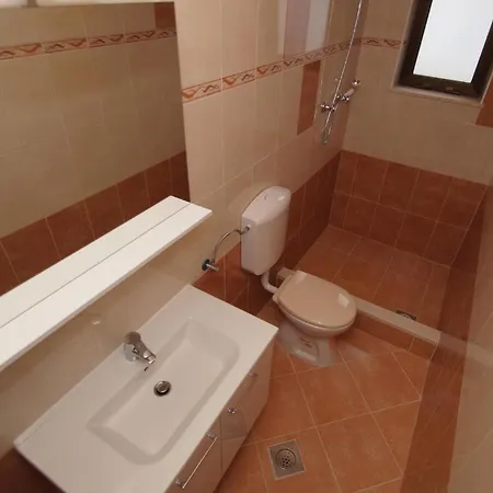 Apartment Gorgeous In Korcula With Kitchen *