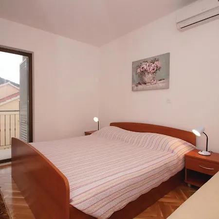 Apartment Gorgeous In Korcula With Kitchen Zrnovo
