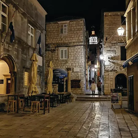 Korcula With Sea View Vi Appartamento *